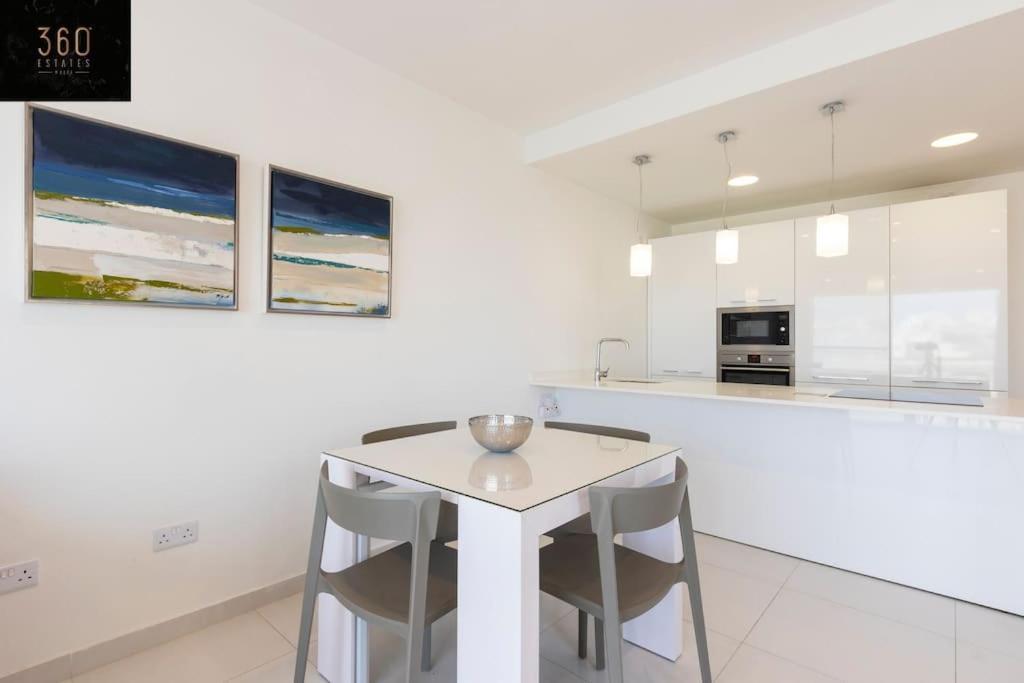 Modern 2Br Apt In The Quaint Village Of Marsaskala & Ac By 360 Estates Kültér fotó
