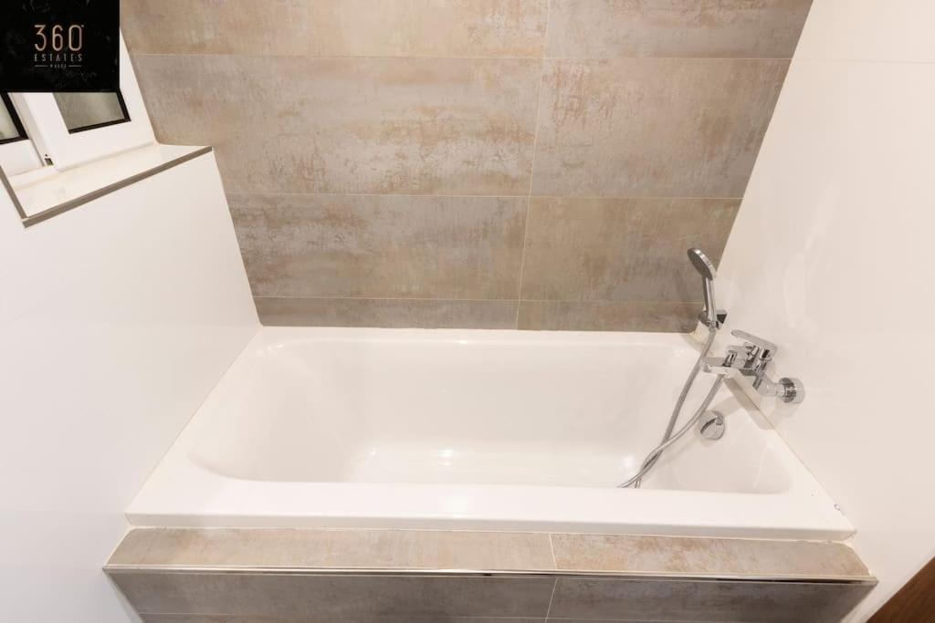 Modern 2Br Apt In The Quaint Village Of Marsaskala & Ac By 360 Estates Kültér fotó